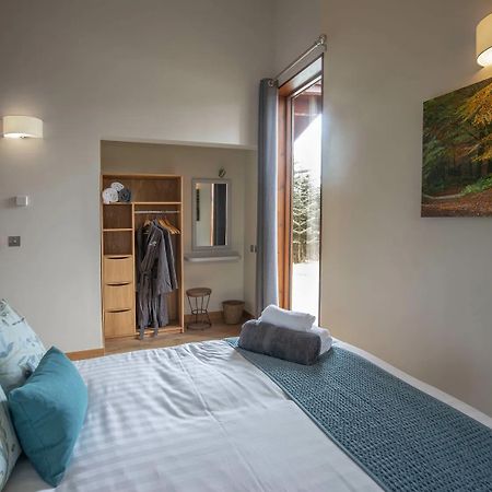 Blackwood Forest Cabins - Forest Holidays Popham المظهر الخارجي الصورة